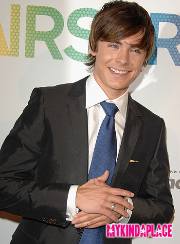 zac efron 98369.jpg